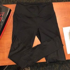 Victoria Sport leggings in perfect condition